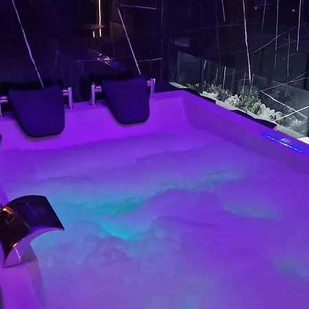 Apartment Romantic Jacuzzi